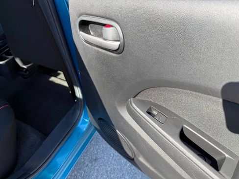 Used 2011 MAZDA MAZDA2 Touring image 19