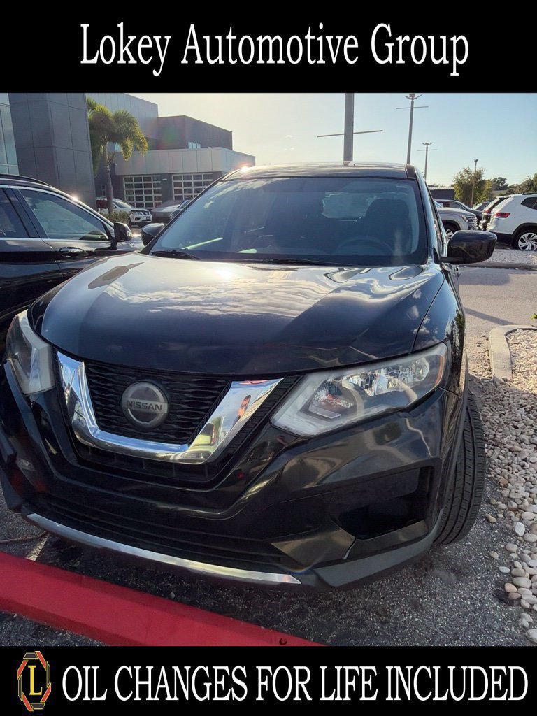 Used 2018 Nissan Rogue S FWD image 1