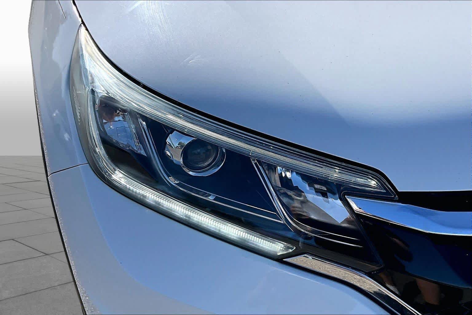Used 2015 Honda CR-V Touring image 27