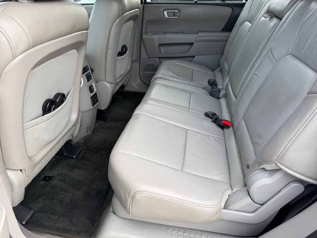 Used 2015 Honda Pilot Touring image 14