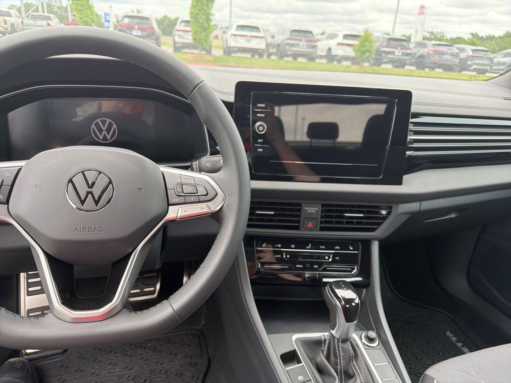 Certified 2026 Volkswagen Jetta Sport FWD image 35