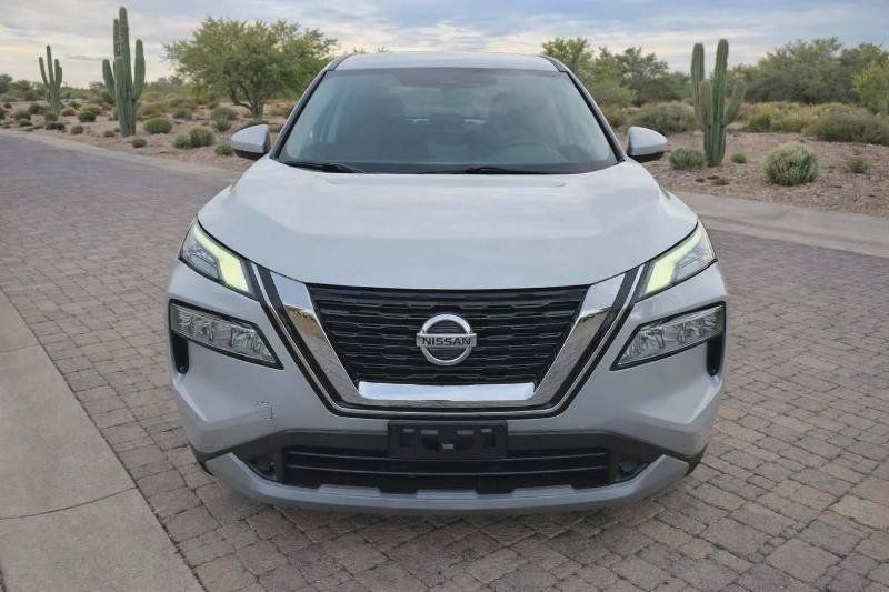 Used 2021 Nissan Rogue SV FWD image 8