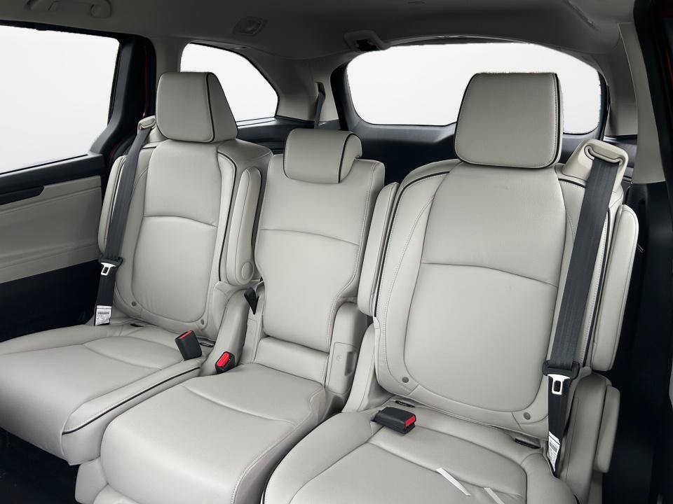 New 2027 Honda Odyssey Touring image 12