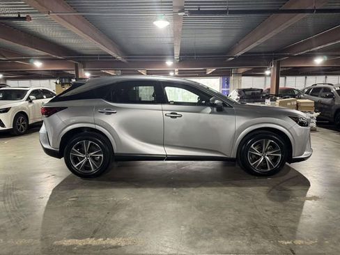 Used 2023 Lexus RX 350 Premium w/ Cold Area Package image 4