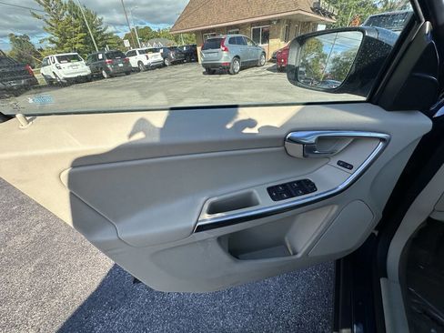 Used 2013 Volvo XC60 T6 image 6