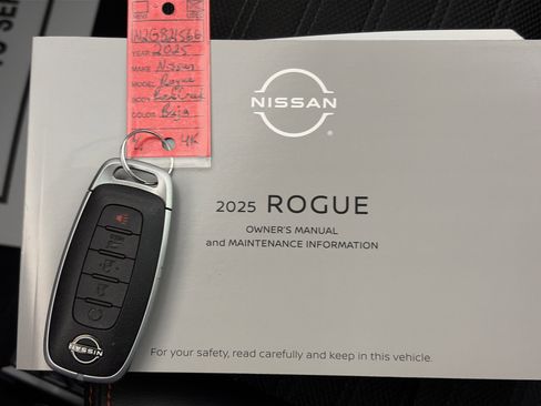 Used 2025 Nissan Rogue SV w/ Rock Creek Premium Package image 32