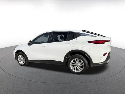 Used 2025 Buick Envista Preferred image 10