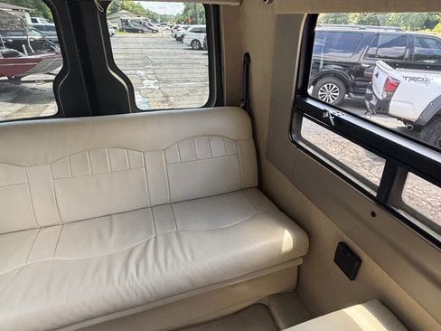 Used 2015 Mercedes-Benz Sprinter 3500 image 21