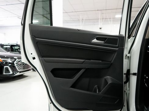 Used 2018 Volkswagen Atlas SE image 29