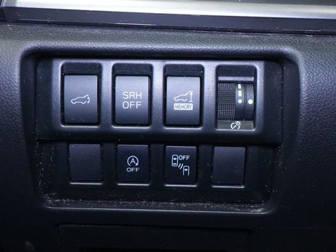 Used 2024 Subaru Forester Premium image 44