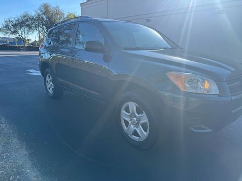 Used 2010 Toyota RAV4 2WD image 3