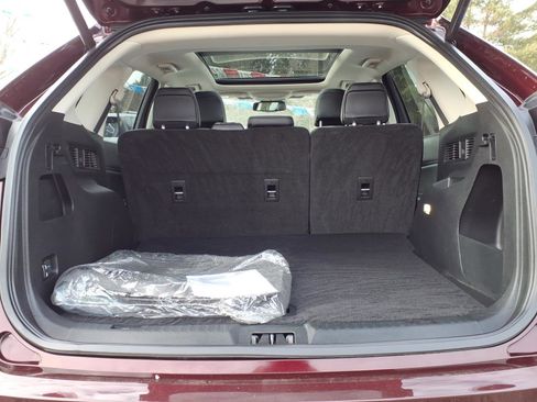 Used 2024 Ford Edge SEL w/ Convenience Package image 12