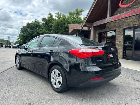 Used 2015 Kia Forte LX FWD image 3
