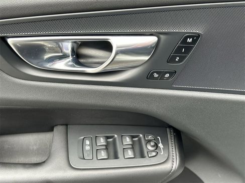 Certified 2023 Volvo XC60 B5 Plus w/ Climate Package image 16
