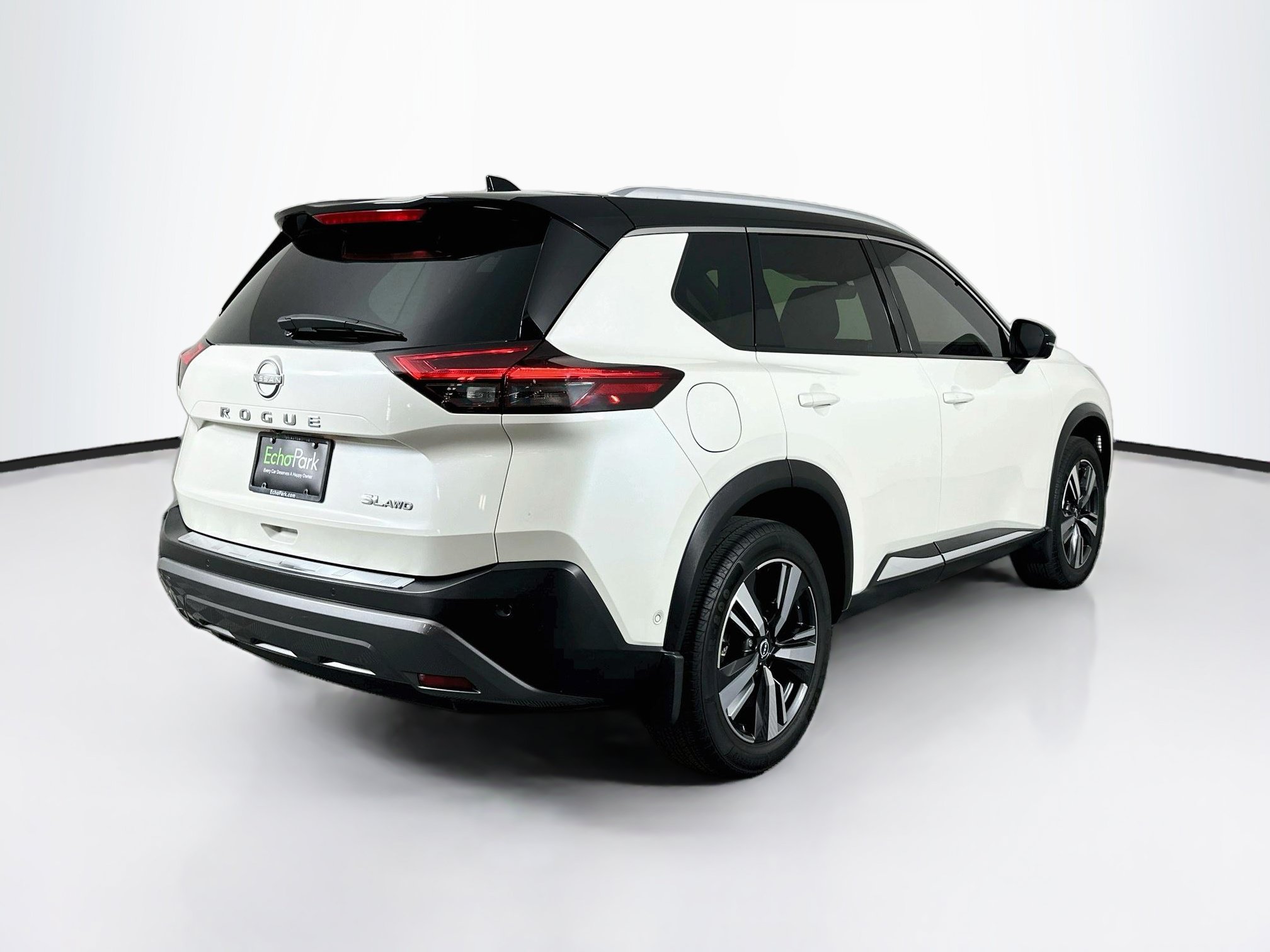 Used 2023 Nissan Rogue SL w/ SL Premium Package AWD/4WD image 9