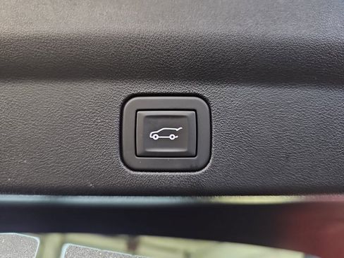 Used 2026 Cadillac Escalade IQ Sport 1 w/ LPO, ONYX Package image 15