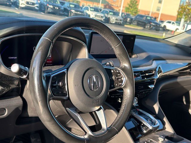 Used 2023 Acura MDX w/ Technology Package AWD/4WD image 10