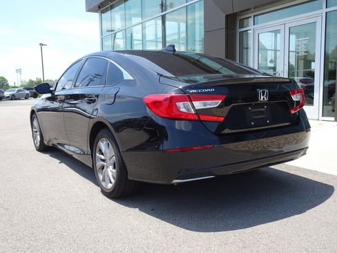 Used 2019 Honda Accord LX image 3