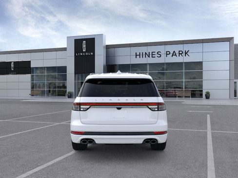 New 2025 Lincoln Aviator AWD w/ Jet Appearance Package image 5