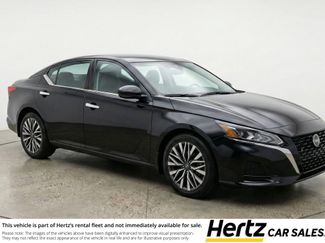 Used 2025 Nissan Altima 2.5 SV video 1