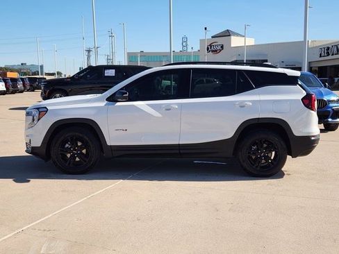 Used 2024 GMC Terrain AT4 w/ Tech Package image 12