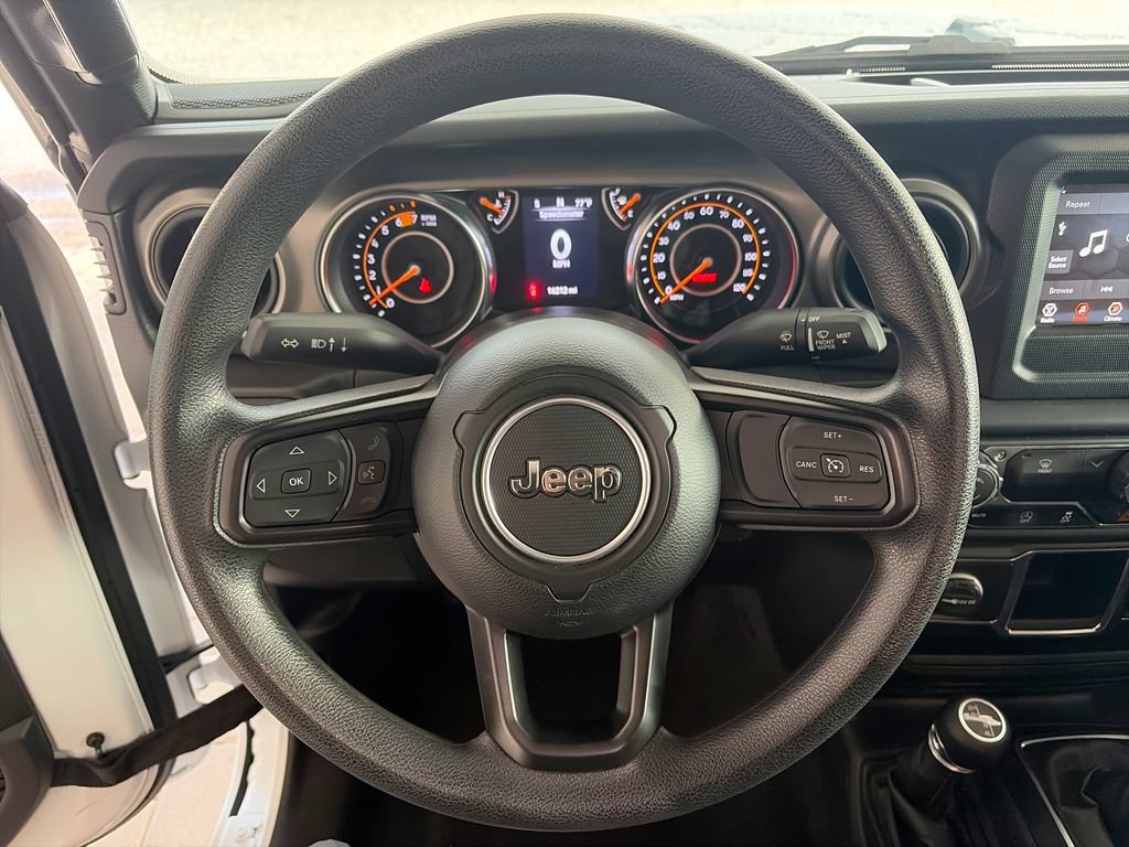 Used 2023 Jeep Wrangler Sport AWD/4WD image 14