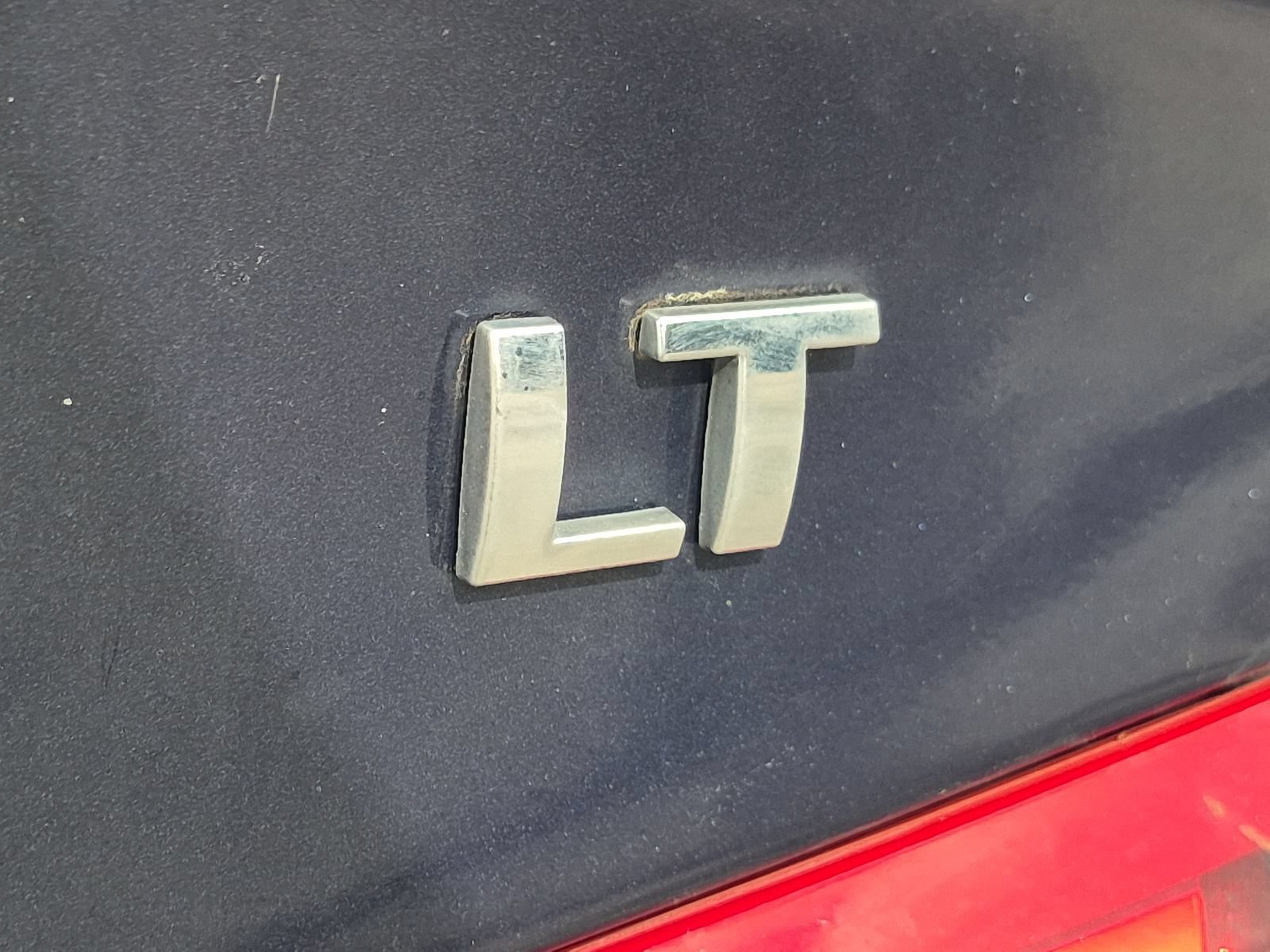 Used 2018 Chevrolet Malibu LT w/ Leather Package FWD image 24