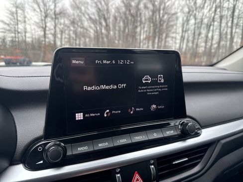 Used 2023 Kia Forte LXS image 17