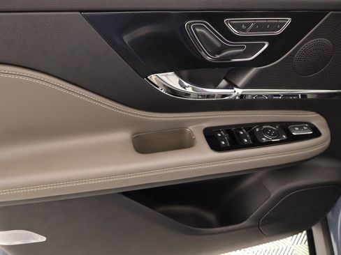 New 2026 Lincoln Corsair Premiere image 16