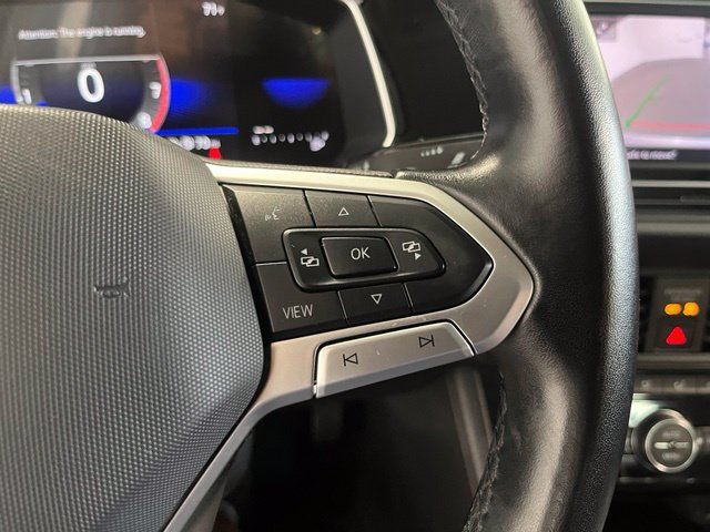 Used 2024 Volkswagen Jetta SE FWD image 28