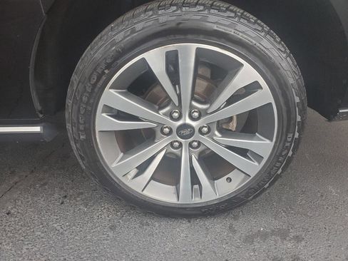 Used 2020 Ford Expedition Max Limited w/ Equipment Group 302A image 11