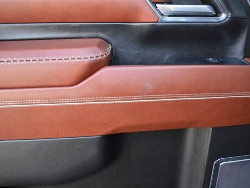 Used 2024 GMC Sierra 2500 Denali Ultimate w/ Max Trailering Package image 11