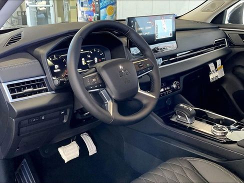 New 2026 Mitsubishi Outlander SEL FWD image 6