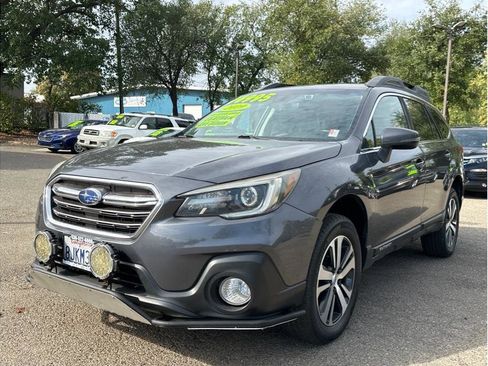 Used 2019 Subaru Outback 2.5i Limited image 3