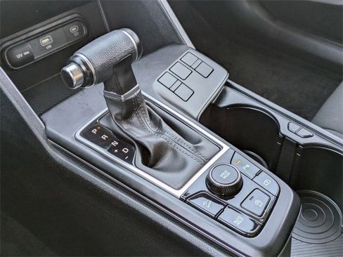 Used 2023 Kia Sportage LX image 9