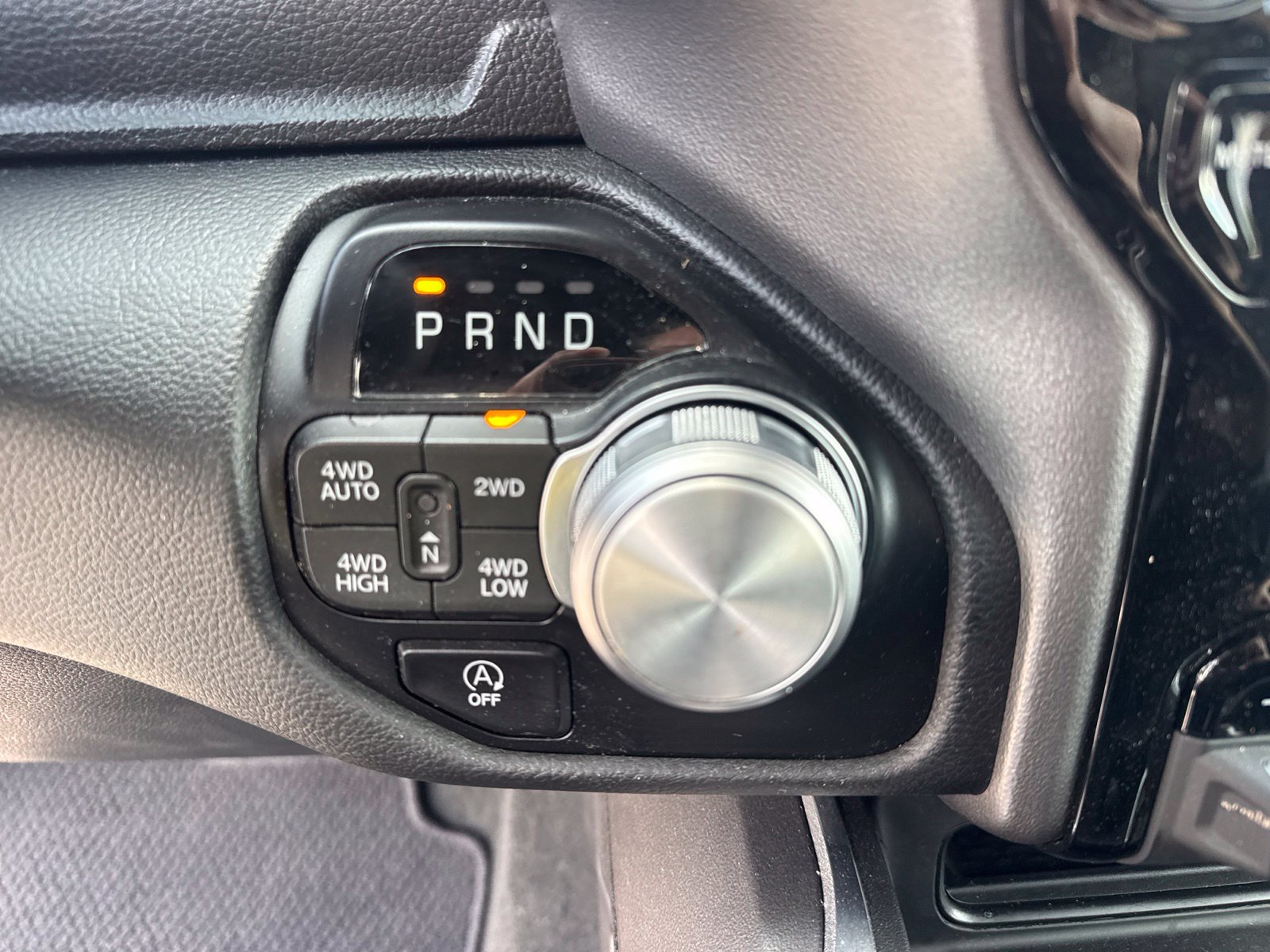 Used 2023 RAM 1500 Laramie AWD/4WD image 32