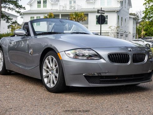 Used 2007 BMW Z4 3.0i image 12