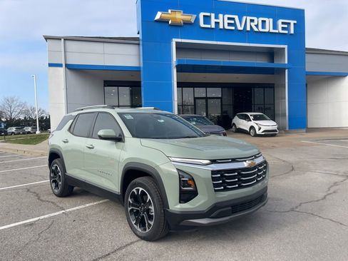 New 2026 Chevrolet Equinox LT image 1