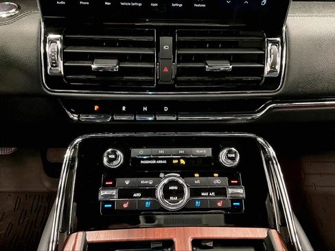 Used 2023 Lincoln Navigator L Reserve w/ Equipment Group 201A AWD/4WD image 29