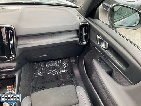 Used 2023 Volvo XC40 Recharge Plus AWD/4WD image 57