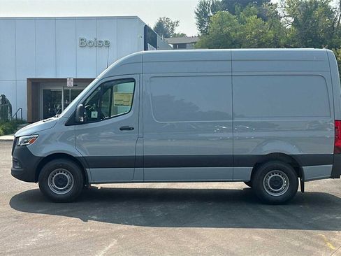 Used 2024 Mercedes-Benz Sprinter 144 Cargo image 2