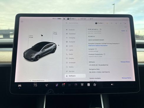 Used 2019 Tesla Model 3 Long Range image 25