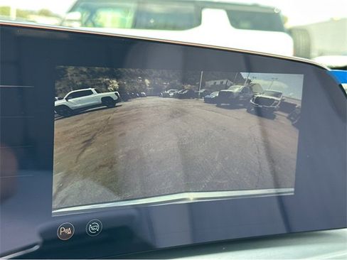 New 2025 Cadillac Lyriq Luxury image 6