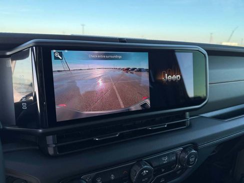 New 2026 Jeep Gladiator Mojave image 32