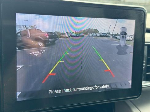 Used 2023 Ford Explorer XLT w/ Equipment Group 202A image 21