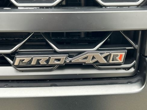 New 2026 Nissan Frontier PRO-4X w/ Pro-4x Convenience Package image 10