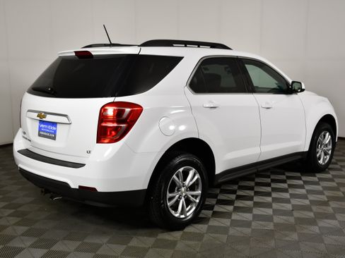 Used 2017 Chevrolet Equinox LT w/ Convenience Package AWD/4WD image 6