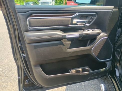 Used 2022 RAM 1500 Laramie AWD/4WD image 23