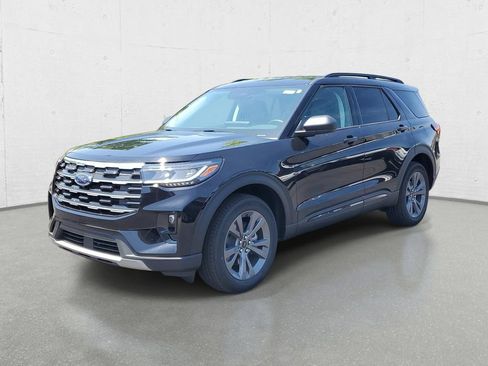 New 2026 Ford Explorer Active w/ Active Comfort Package AWD/4WD image 4
