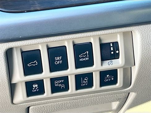 Used 2015 Subaru Outback 2.5i Limited image 10